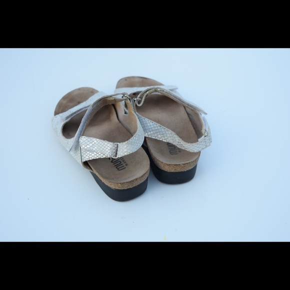 Munro American sandals - Picture 3 of 7